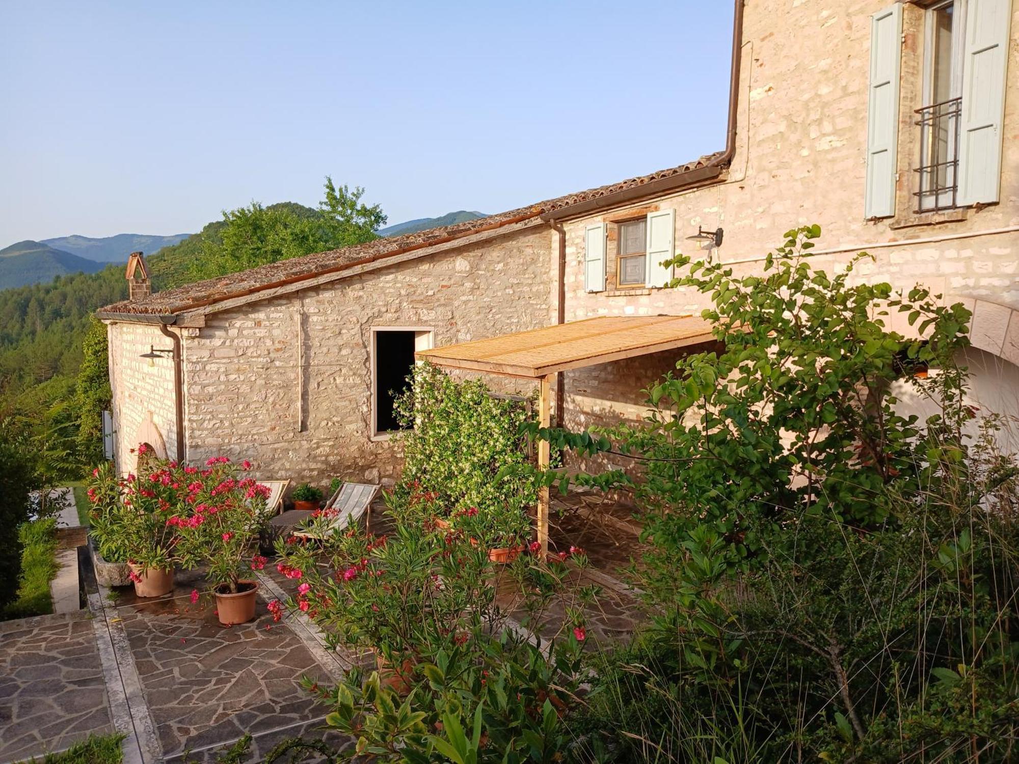 Agriturismo Del Frontino - Lo Studio Acqualagna Exterior photo